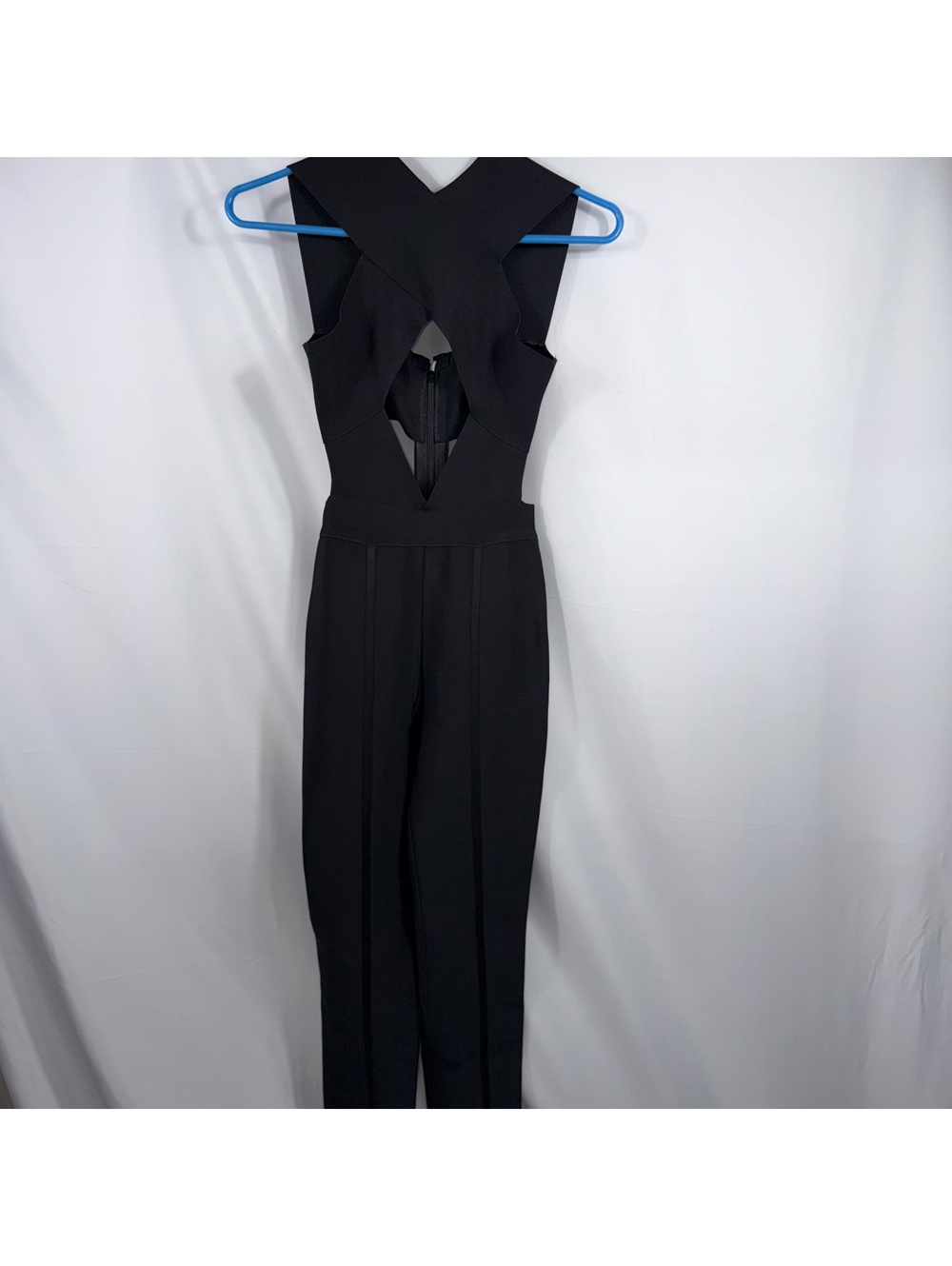 MeiLun Black Cutout Halter Jumpsuit Women’s XS NWT Wide Strap Backless Stretch